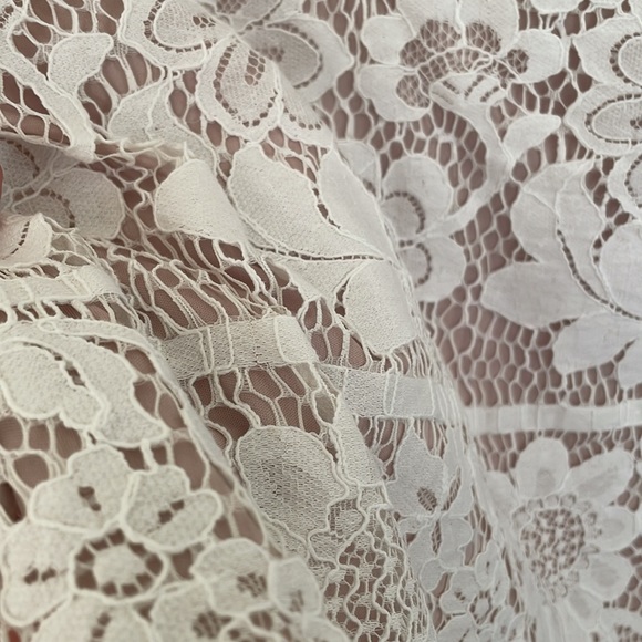 Express lace top - Picture 4 of 4